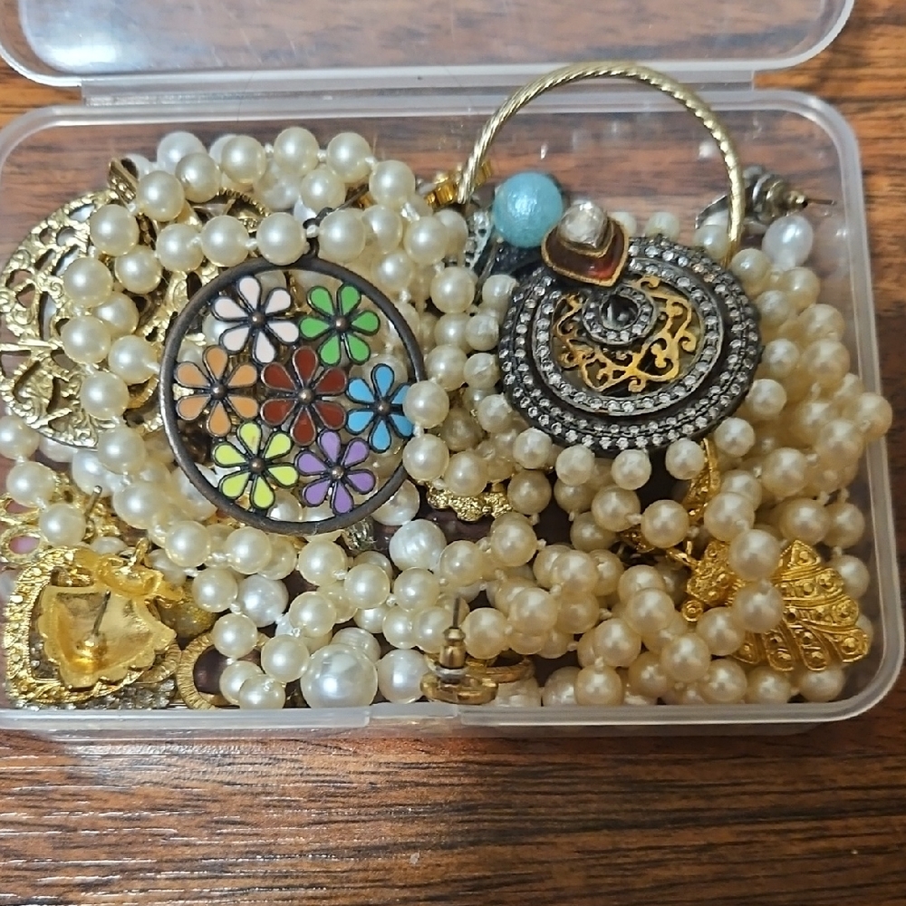 Multicolor Indian Jewelry For Wearing And Crafts